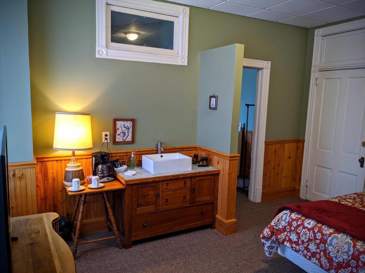 Hotel Crittenden Coudersport Exterior photo